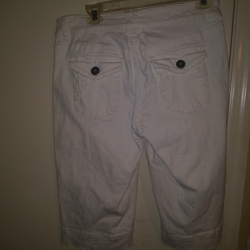 Capri pants - Picture 2 of 3